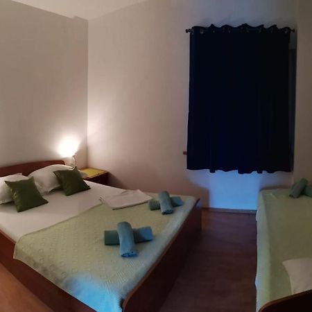 Apartments Sretna Gradac  Buitenkant foto