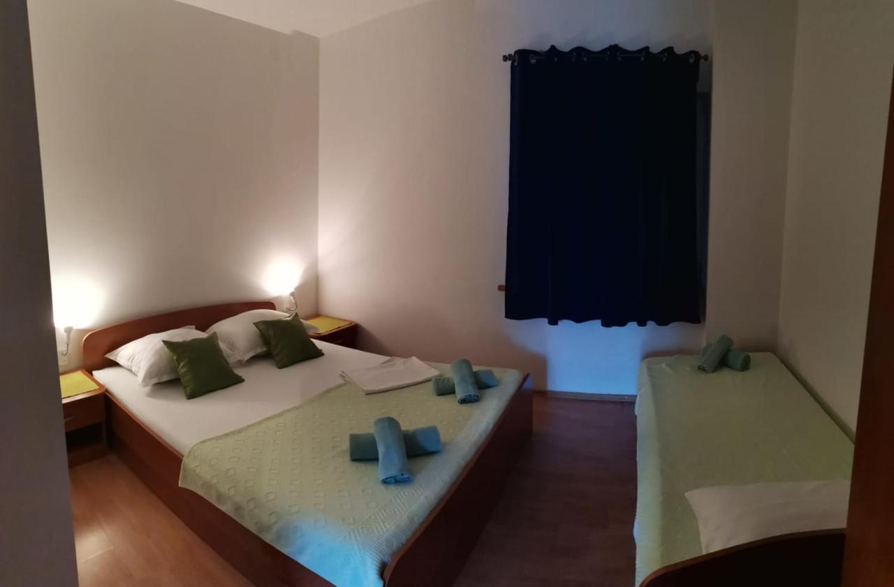 Apartments Sretna Gradac  Buitenkant foto
